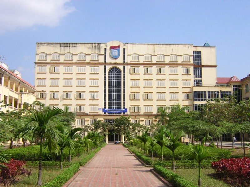 Khuôn viên trường đại học Khoa học Tự nhiên - Đại học Quốc gia Hà Nội