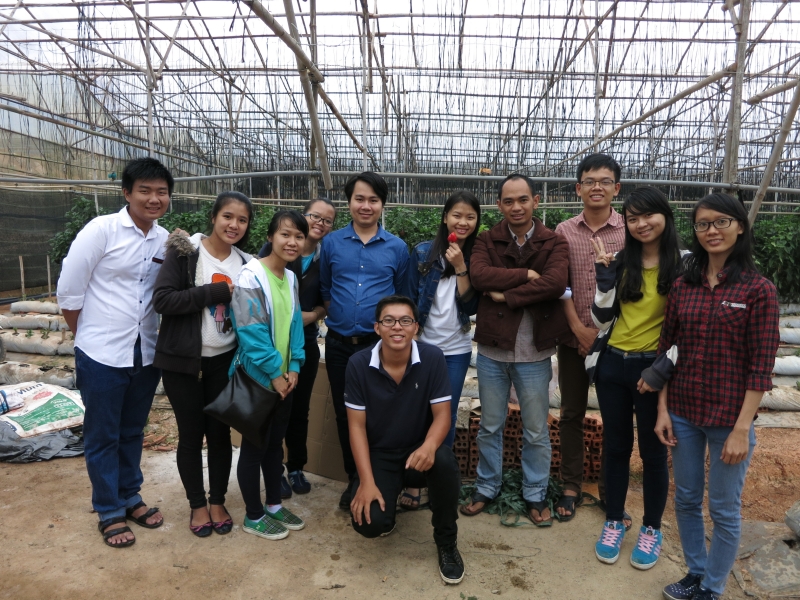 Sinh viên bộ môn Công nghệ sinh học đi tham quan thực tế ở Lâm Đồng